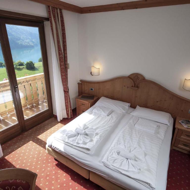 Ariston Lake View Hotel - Doppelzimmer mit Seeblick - 3