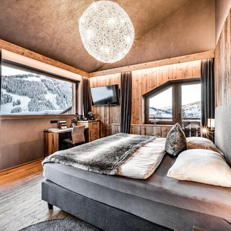 ALMMONTE SENSUM SUITES - Funky Living Hotel - Penthouse Suite - 7