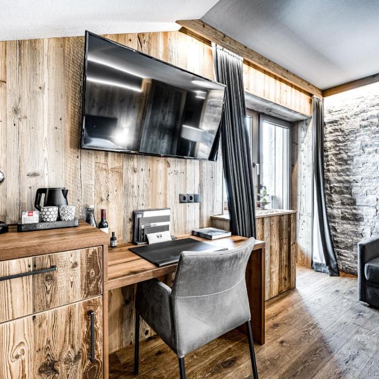 ALMMONTE SENSUM SUITES - Funky Living Hotel - Suite mit Whirlpool - 4