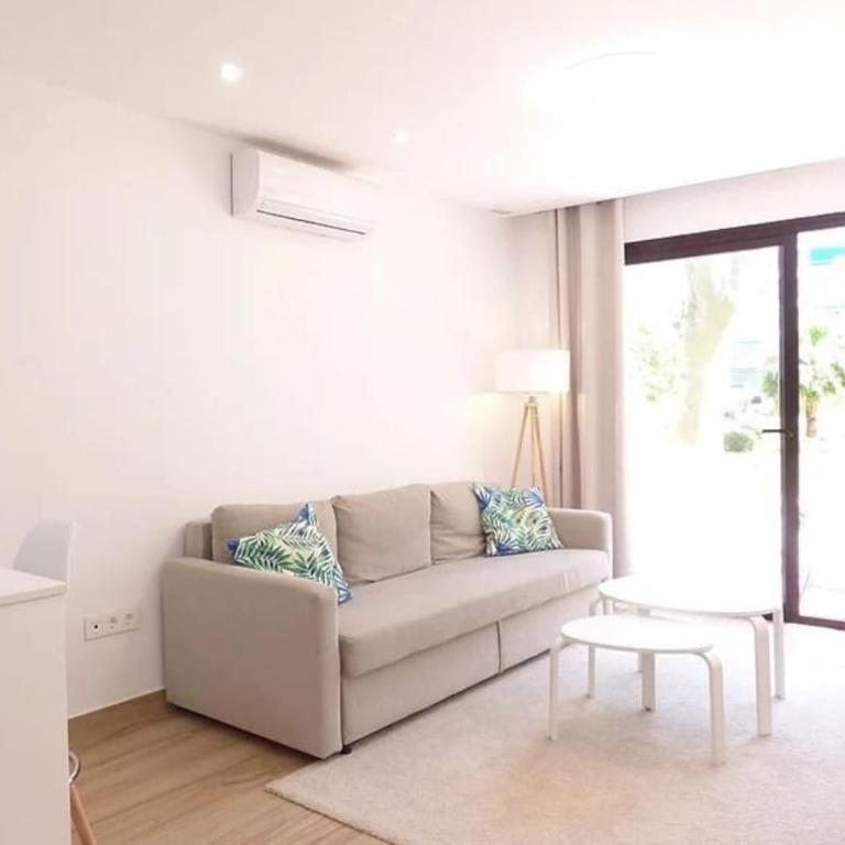 Luxury Apartment in Puerto Banus Free Parking, 100m to Beach & Marina - One-Bedroom Apartment - 20