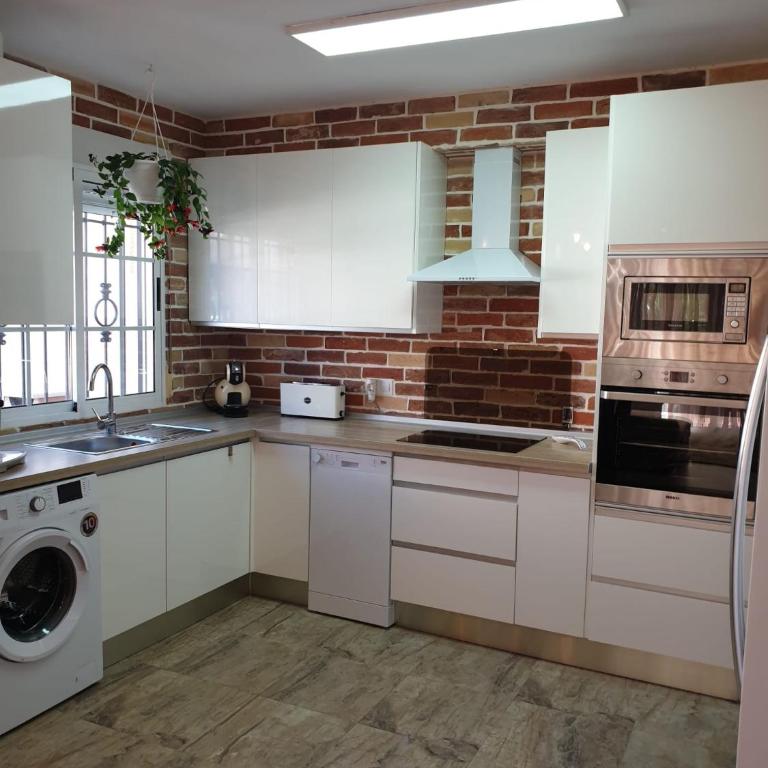 Casa Sol y Luna - Three-Bedroom House - 4