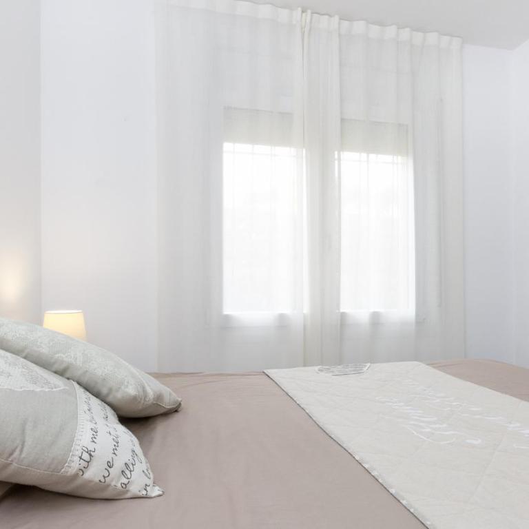 I-51 - Calella de Palafrugell - Apartamento con vistas a la piscina - 16