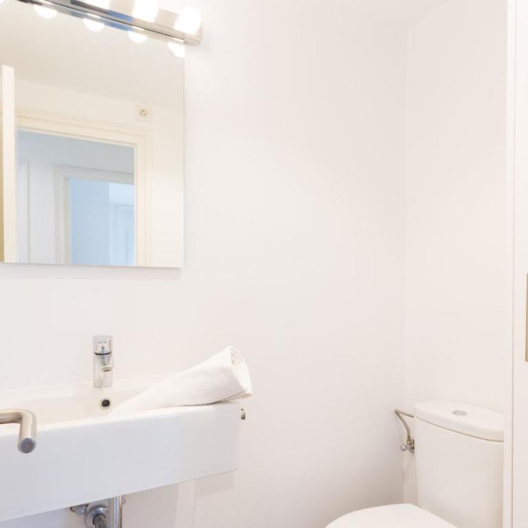 I-51 - Calella de Palafrugell - Apartamento con vistas a la piscina - 17