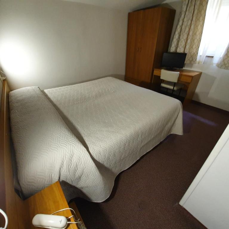 Hotel Giovanna - Chambre Familiale (5 Adultes) - Annexe - 4