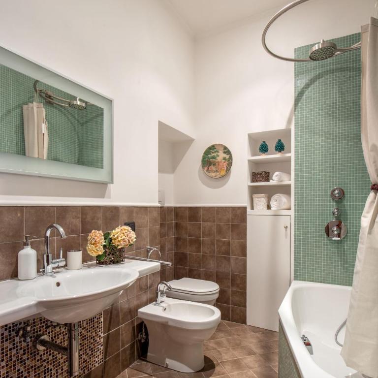 Forum View Apartment - Appartamento con 2 Camere da Letto - 8