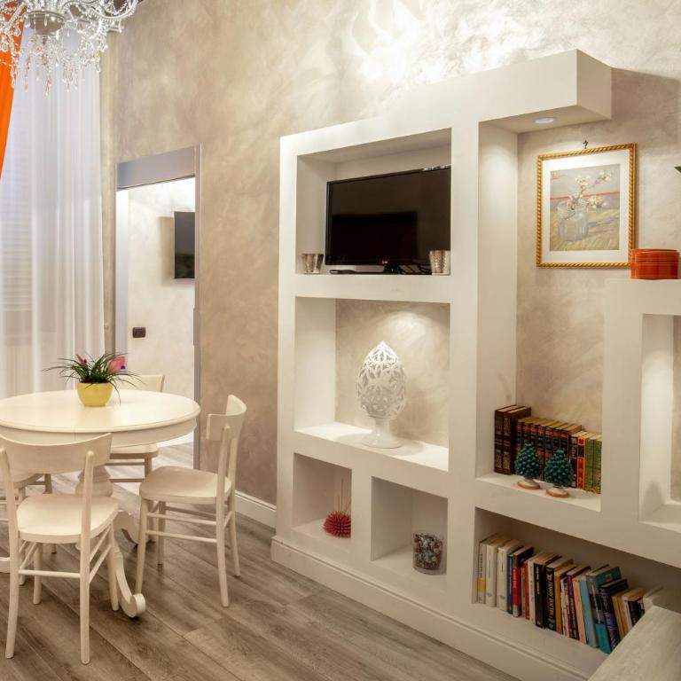 Forum View Apartment - Appartamento con 2 Camere da Letto - 12