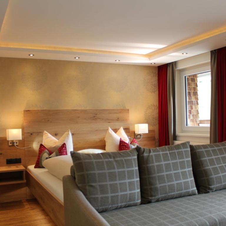 Hotel Garni Lärchenhof - Deluxe Doppelzimmer Omesberg - 6