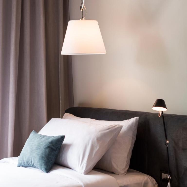 Five Hotel & Residences - Standard Twin Room - 4