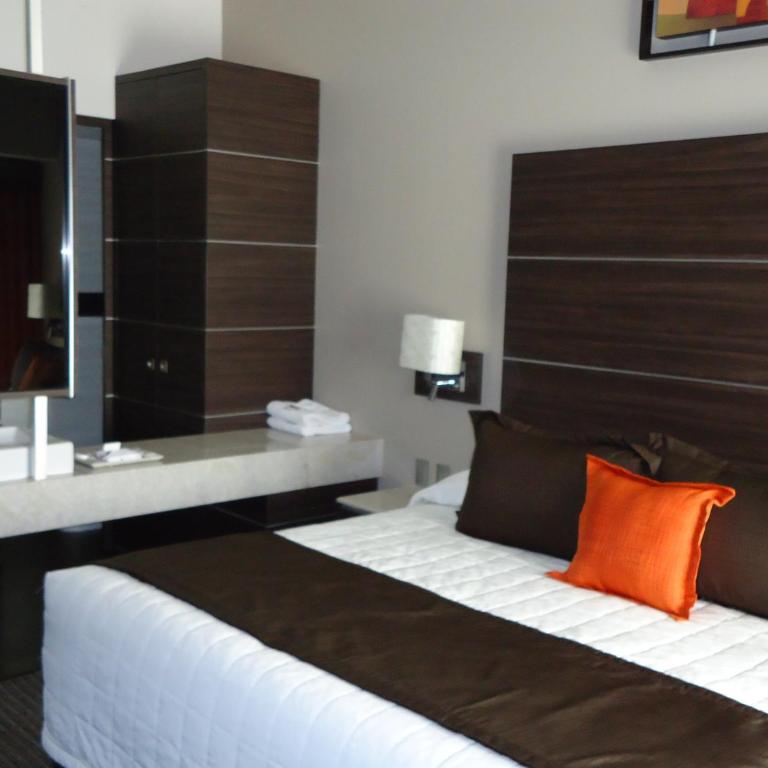 Hotel Real Alameda de Queretaro - Junior Suite - 4