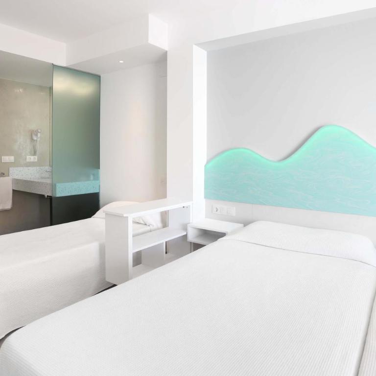 KAKTUS Hotel Benikaktus - Habitación Triple con vistas al mar - 9