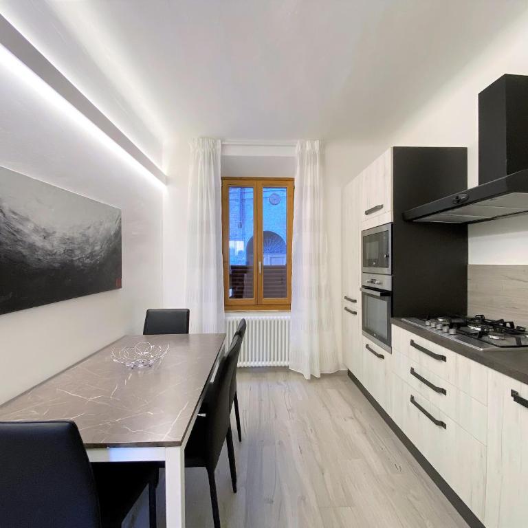 CASA STELLA - A Due Passi dal Corso di Siena - Two-Bedroom Apartment - 17