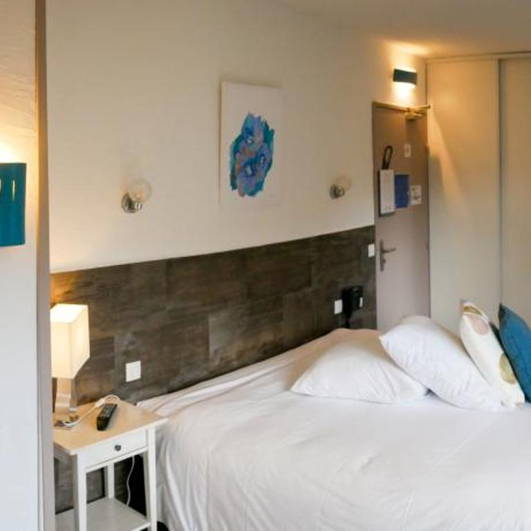 Le Belvedere - Chambre Double Deluxe avec Terrasse et Bain à Remous Privé - Vue sur Gorges de l’Ardèche - 2