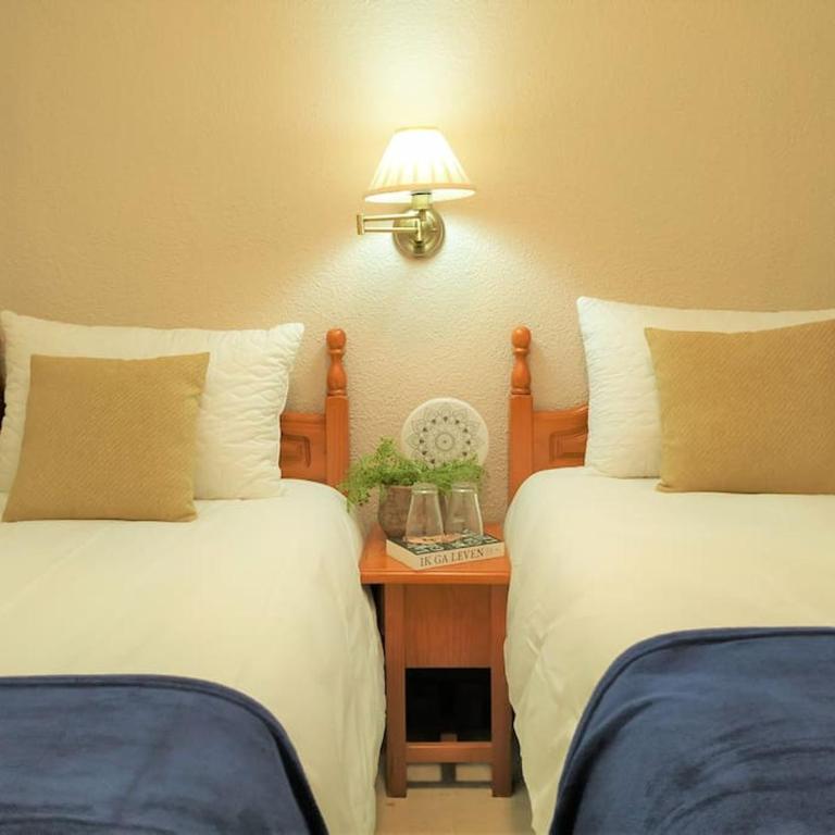 Don Gustavo 2 Bedroom Beach Front Apt, Sea Views - Two-Bedroom Apartment - 16
