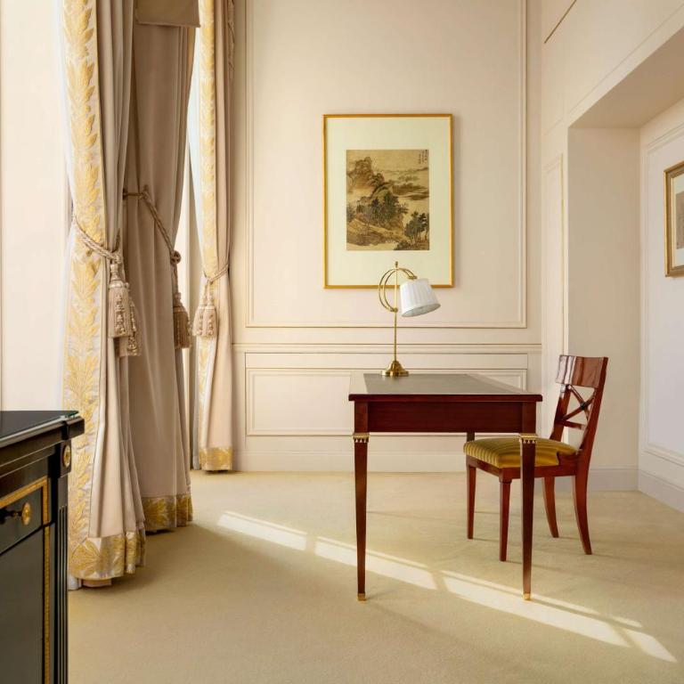 Shangri-La Paris - Suite en Duplex avec Terrasse - Vue sur Tour Eiffel - 1