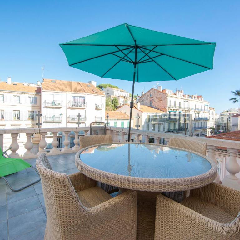 Appartement 3 chambres 125 m2 avec vue exceptionnelle face à la mer - Appartement 3 Chambres - 23