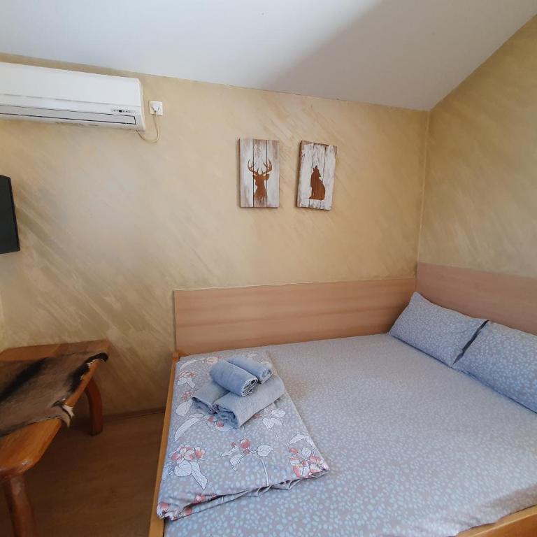 Rooms Green Set - Dvokrevetna Soba sa Bračnim Krevetom - 9