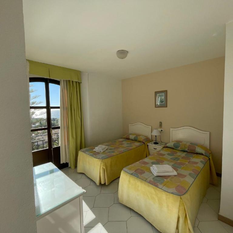 Apartamentos El Toro - Apartamento de 2 dormitorios - 16