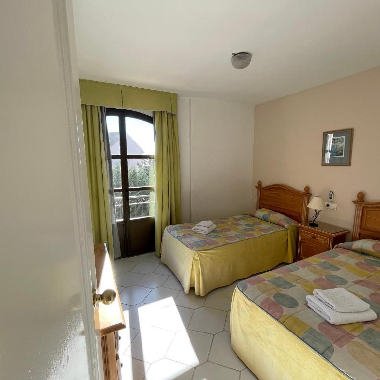 Apartamentos El Toro - Apartamento de 3 dormitorios - 8