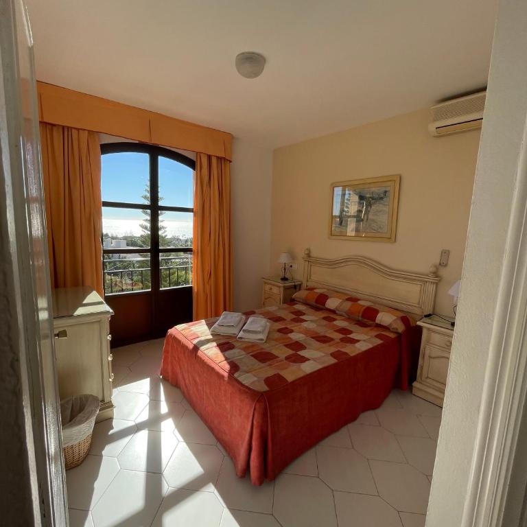 Apartamentos El Toro - Apartamento de 3 dormitorios - 11