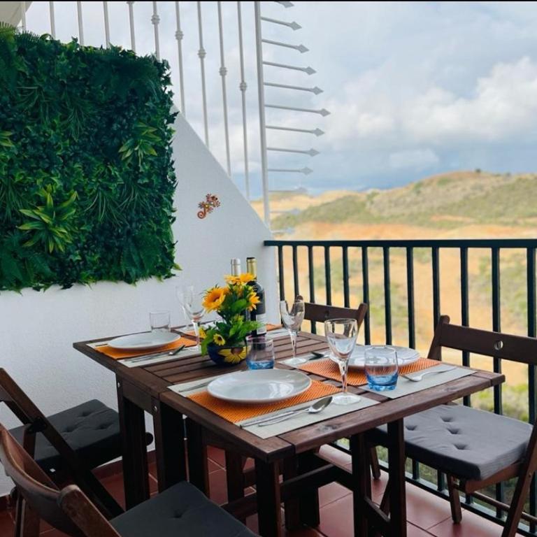 Two Bed, Two Bath Apartment with Sea Views - Angel de Miraflores - Apartamento de 2 dormitorios - 4