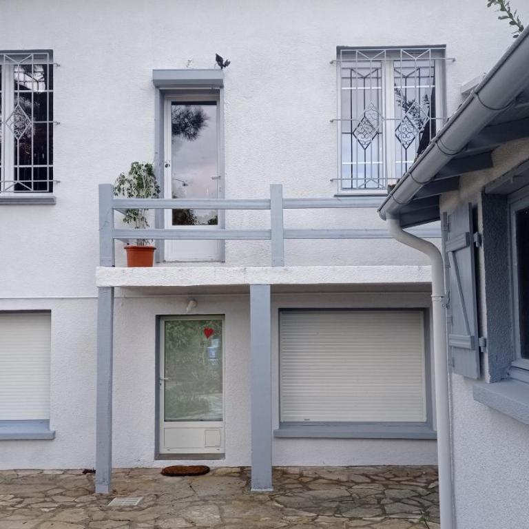 80 m2 appartement indépendant, 4 personnes et plus, piscine et jardin Direct Gare Aéroport - Two-Bedroom Apartment - 9