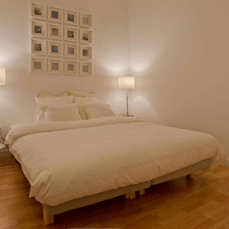 Way to BCN Casa Rovira - Two-Bedroom Apartment - 26