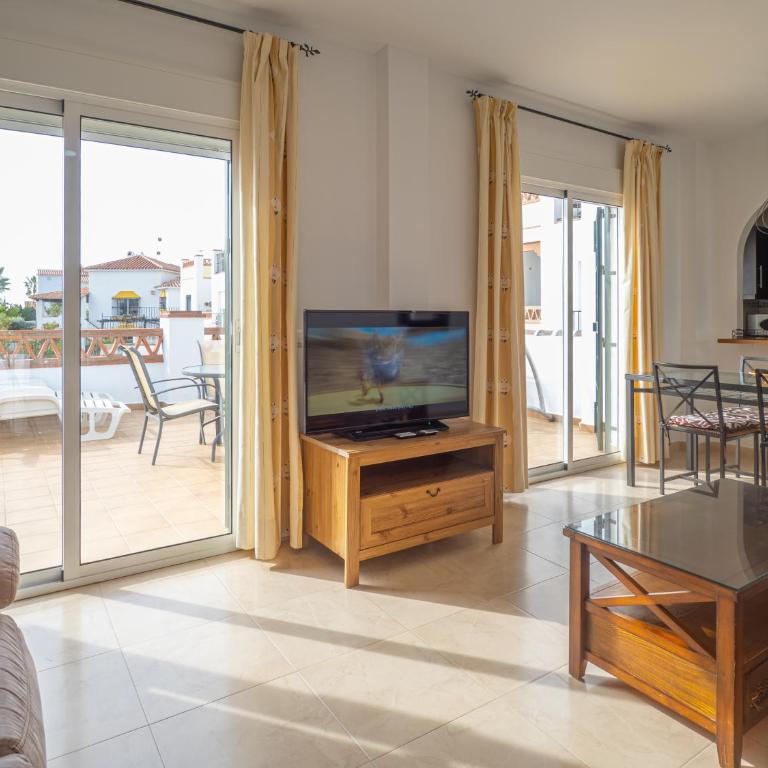 Apartamentos Chimenea - Apartamento con vistas a la piscina - 7