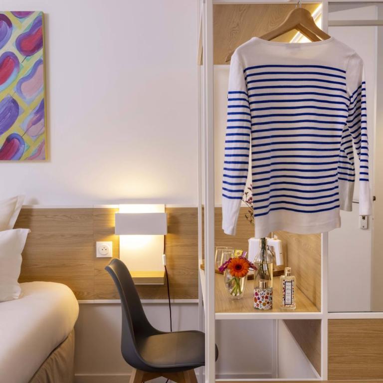 Hotel Paris Louis Blanc - Chambre Double Standard - 15