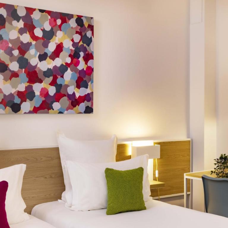 Hotel Paris Louis Blanc - Chambre Double Standard - 11