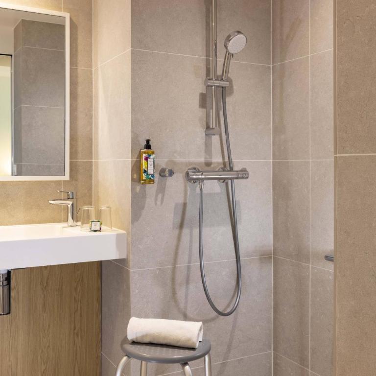 Hotel Paris Louis Blanc - Chambre Double Standard - 19