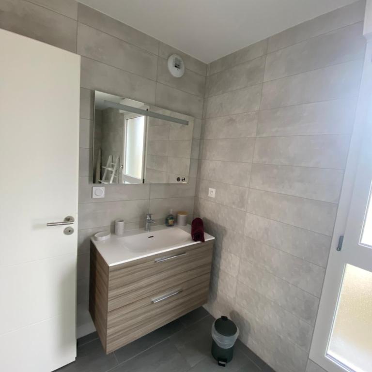 Appartement Orchidées proche centre Ville - Two-Bedroom Apartment - 6