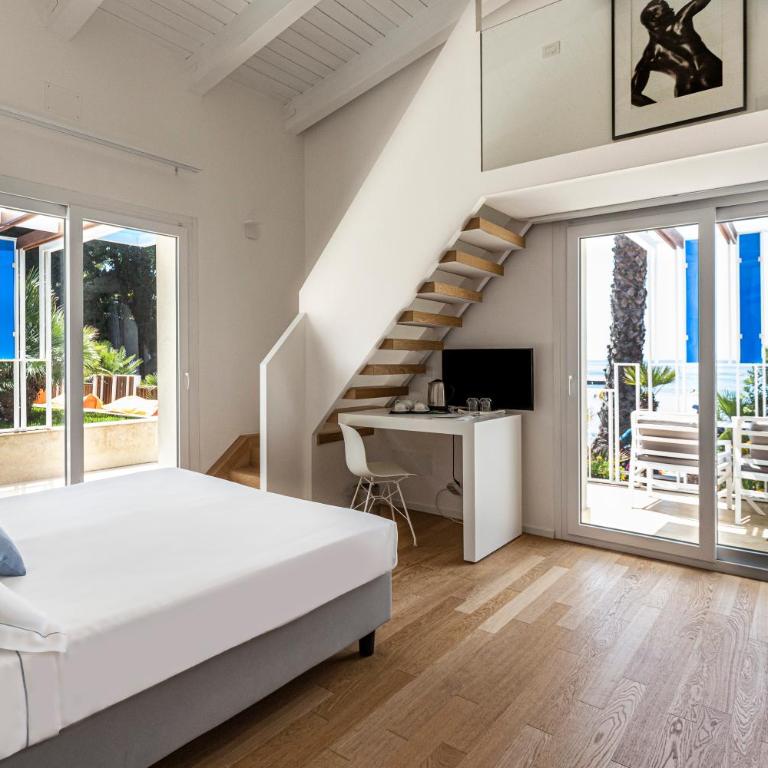 Calapetra Resort - Camera Matrimoniale con Balcone e Vista Mare - 1