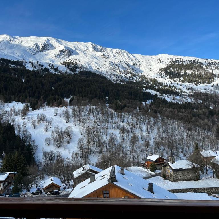 Renovated 6 pers Luxury Chalet in Meribel Centre 85m2 3BR 3BA with Mountain View and boots heater ! - Appartement 3 Chambres - 7