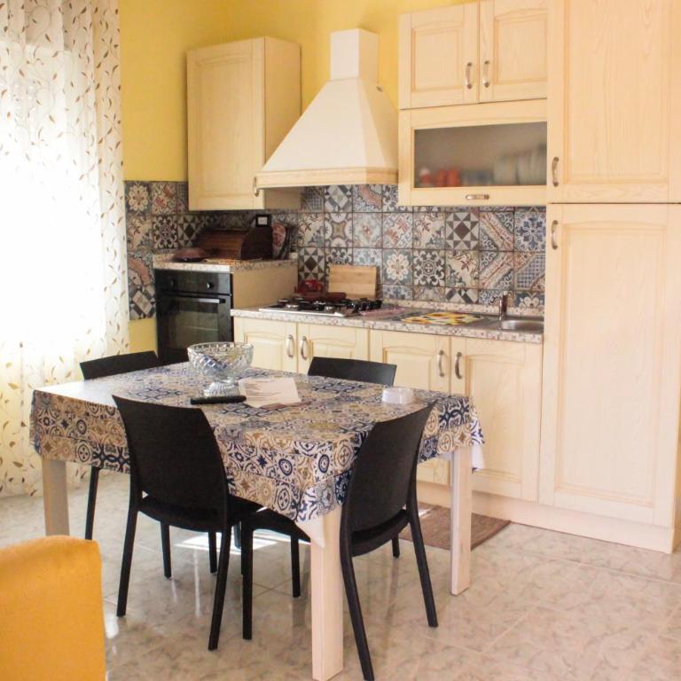 Villa Rosanna - Two-Bedroom House - 11