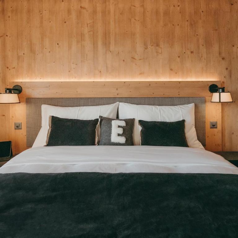 Eringer Hotel - Doppelzimmer mit Balkon - 6