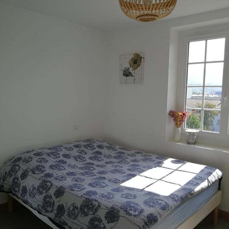 Chambres d'hôtes "HOR DAGO" près de la gare d'Hendaye avec le petit-déjeuner - Chambre Lit King-Size - 12