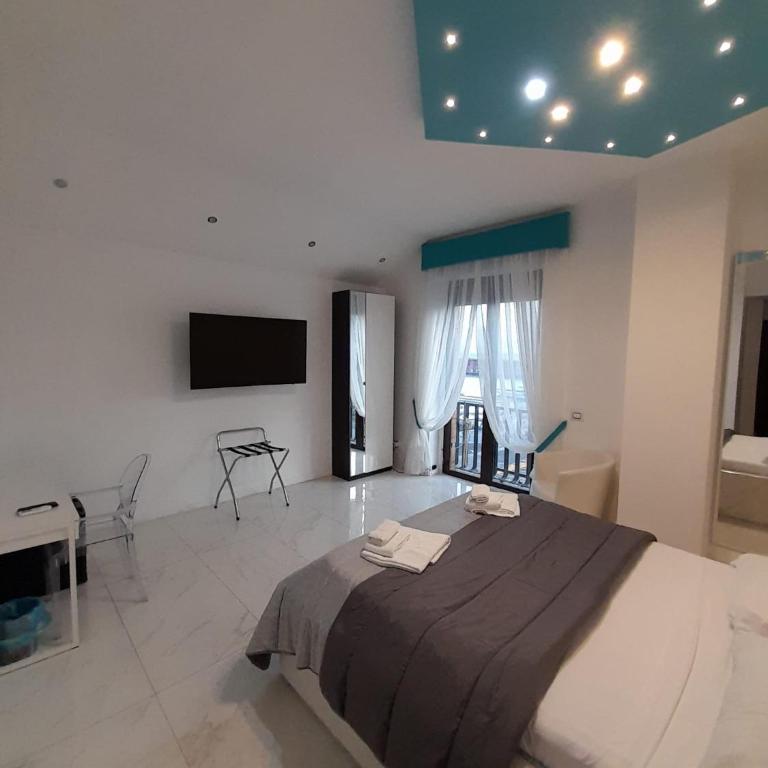 Tiffany & Babylon Luxury Stay - Camera Deluxe Matrimoniale con Vasca Idromassaggio - 23