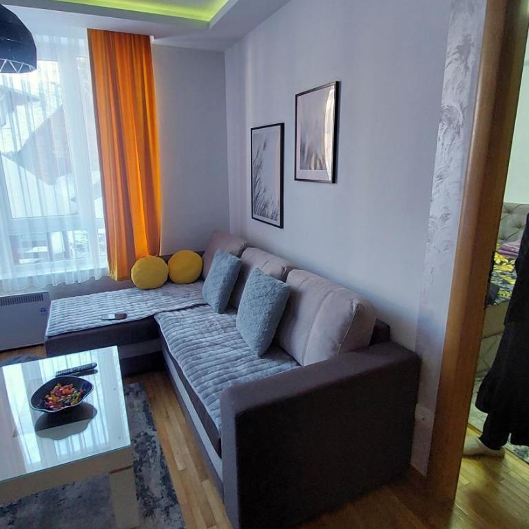 apartman Kraljevi čardaci Sadikovic sa garažom - Apartment with Mountain View - 1