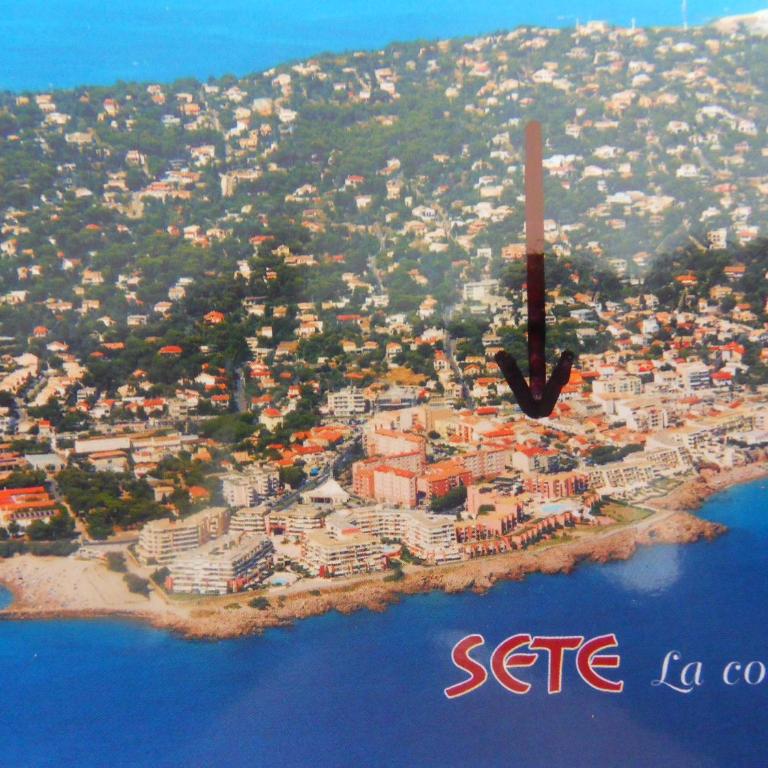 STUDIO 4 PERSONNES A 2Mn DE LA PLAGE - Studio - 16
