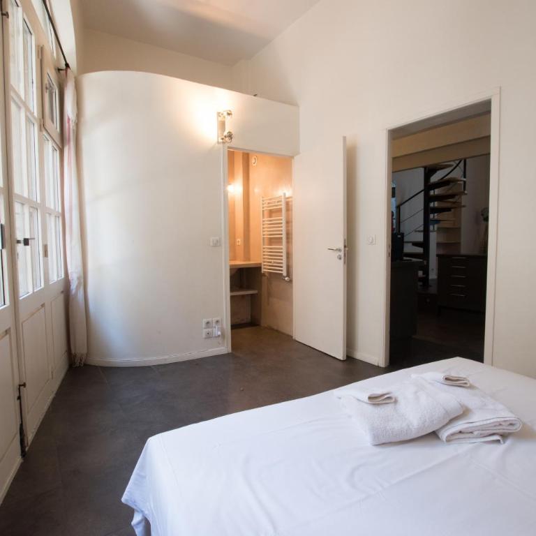 Divonne - Loft cosy avec jardin partagé - One-Bedroom Apartment - 13
