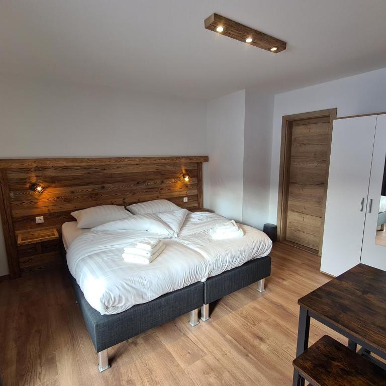 Hotel Pension Annerlhof - Familienzimmer mit Balkon - 4