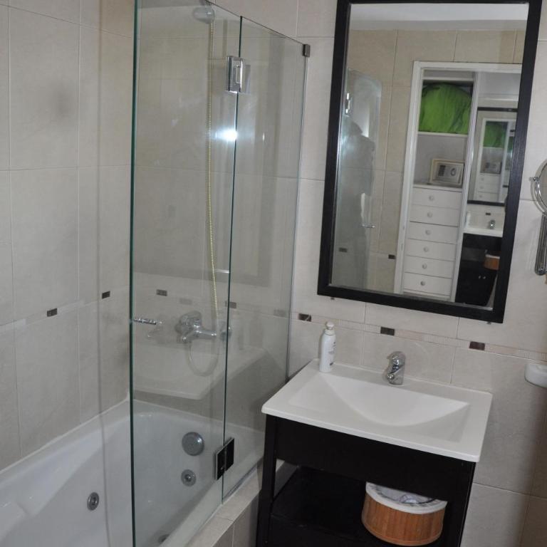 Hermoso departamento 5 ambientes - Apartamento de 3 dormitorios - 12