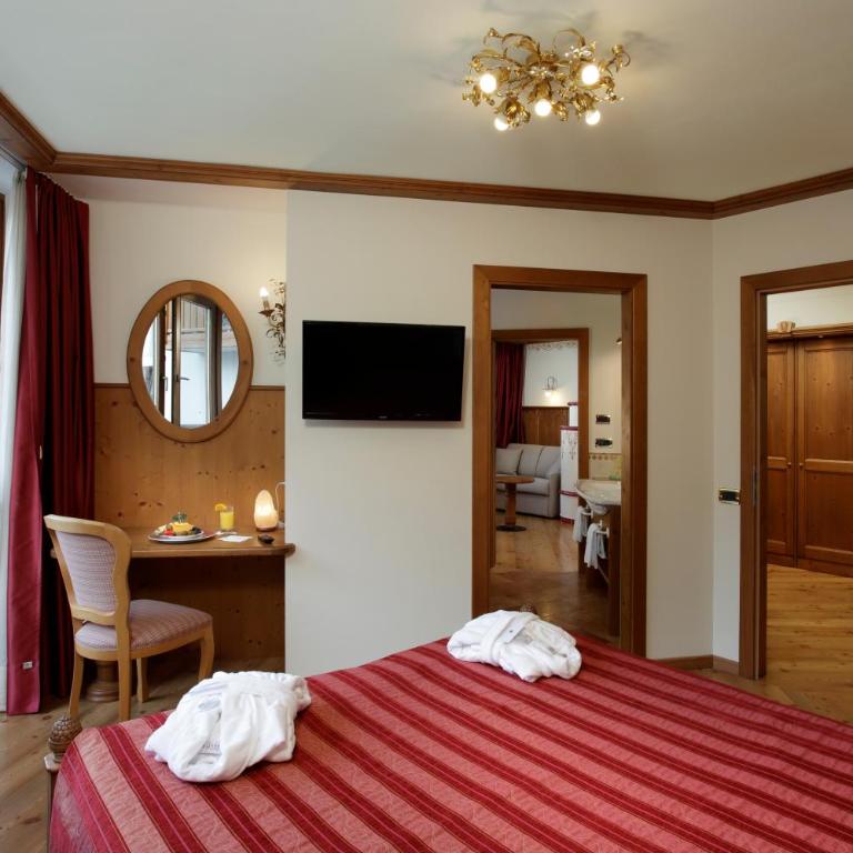 Tevini Dolomites Charming Hotel - Suite con Balcone - 3
