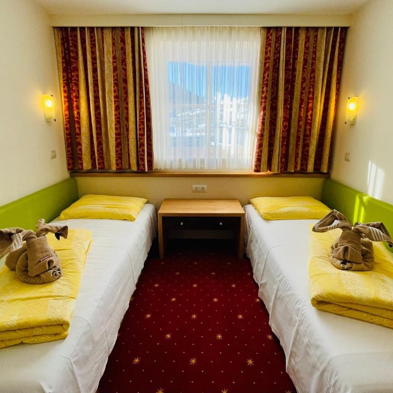 Wellness- und Familienhotel Egger - Familiensuite - 4