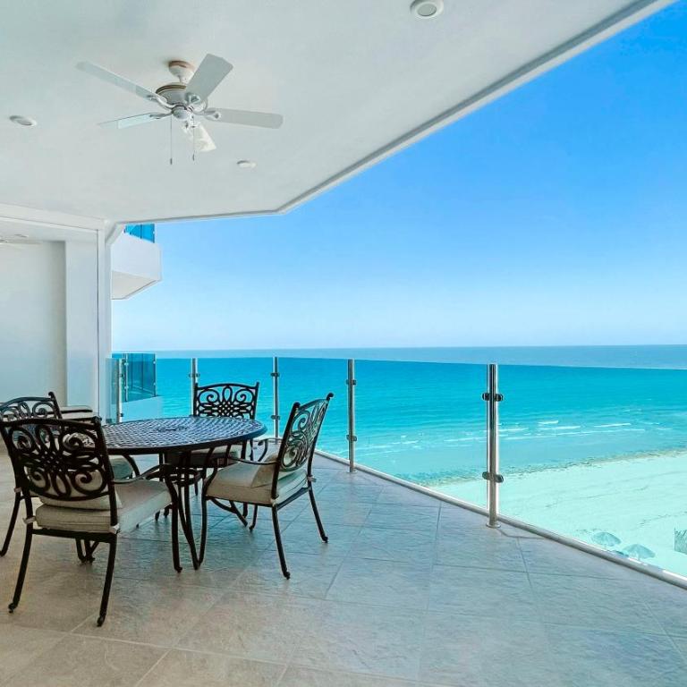 Esmeralda Beach Resort - Two-Bedroom Apartment - 2
