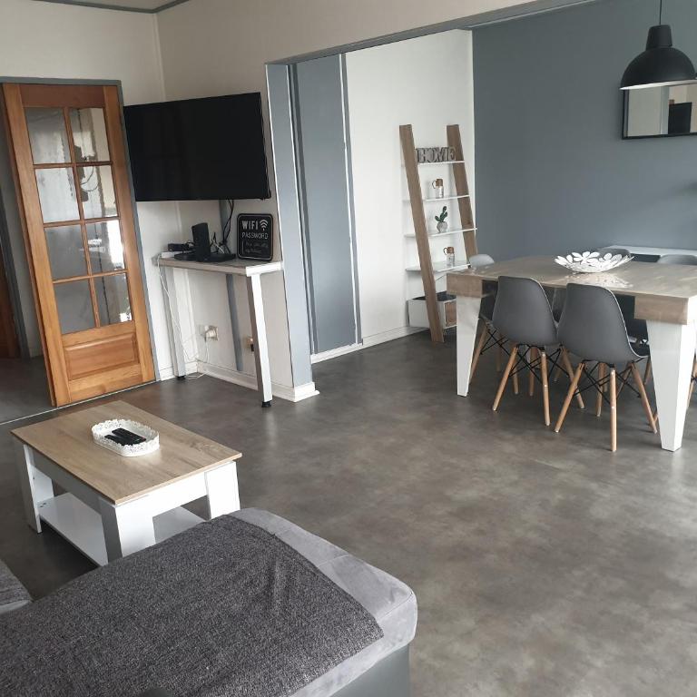 Mulhouse,Grand appart cosy&lumineux, 78m2 , pour 5 personnes - Apartamento de 2 dormitorios - 3
