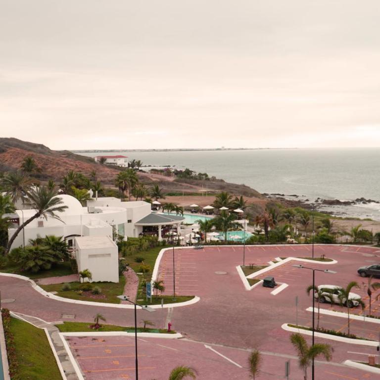 Ocean Suites 2 Sea view Ocean Beach Club Resort - Two-Bedroom Apartment - 23