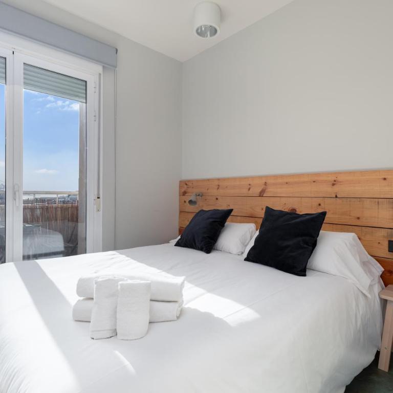Your home at Valencia, Marina Real - Three-Bedroom Apartment - 10