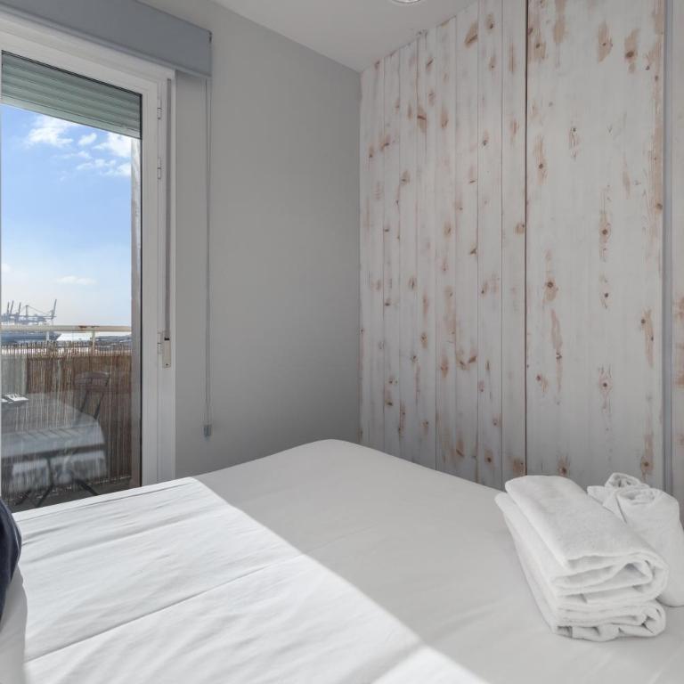 Your home at Valencia, Marina Real - Three-Bedroom Apartment - 14