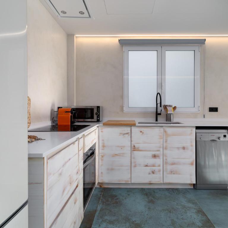 Your home at Valencia, Marina Real - Three-Bedroom Apartment - 16